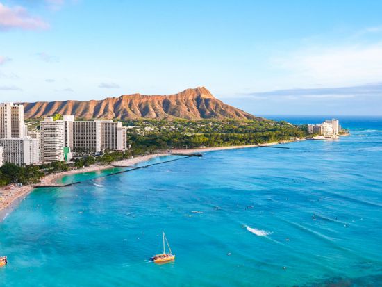 ボートクルーズ　ナ・ホクⅢ号　アルコール含むドリンク飲み放題付き！ワイキキビーチからの出航でアクセス抜群＜1時間／ワイキキ発＞