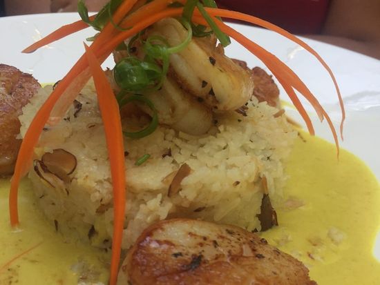 Tommy Bahama Thai Shrimp and Scallops