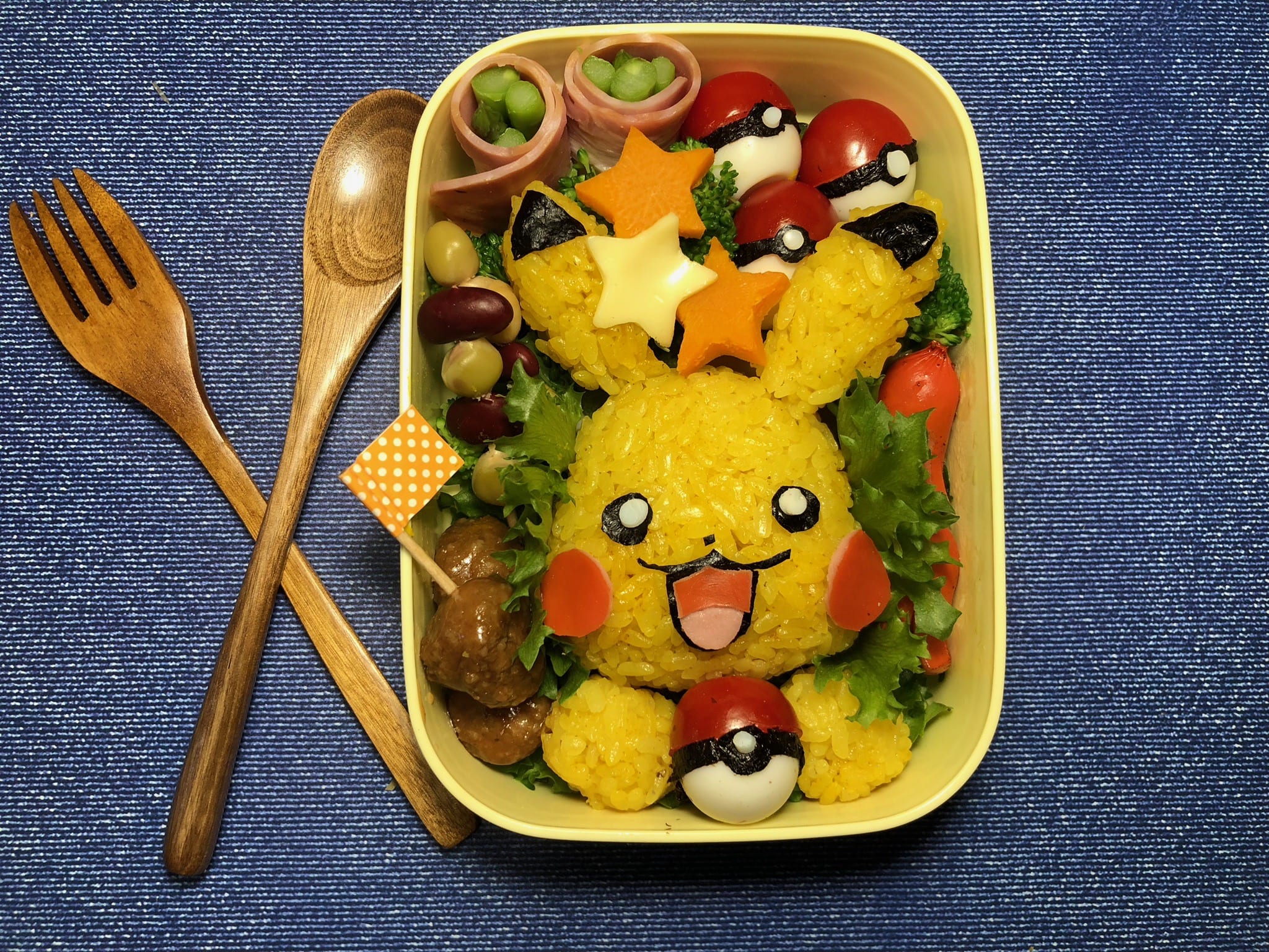 Pikachu../Japanese Cooking Recipe Book A Lot of Character Artistic Bento Box 