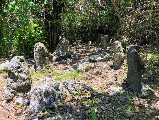 古代チャモロ村跡に到着