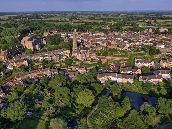 南コッツウォルズ5つの村 1日観光ツアー レイコック＆バイブリー＆カッスルクーム＆テットベリー＜貸切／日本語または英語ドライバー／コッツウォルズ発＞