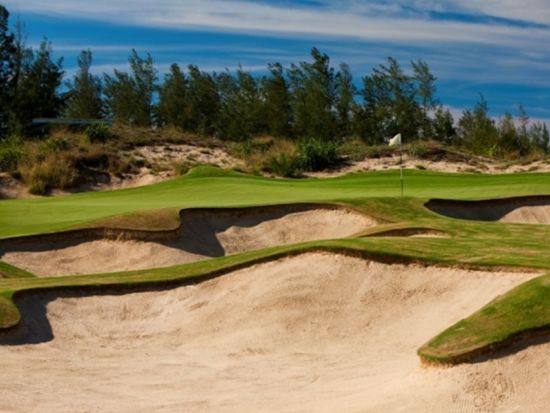 ダナンゴルフクラブ ゴルフ場予約　フットマッサージ付きプランあり＜ ティーオフ ／送迎付き／日本語ガイド＞