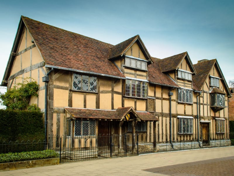 UK_Stratford-upon-Avon_Shakespeare's Birthplace_shutterstock_620366108