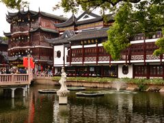 China_Shanghai_ ShanghaiYuyuanPark_shutterstock_
