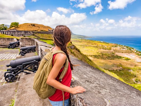 セントキッツ島 半日観光ツアー 世界遺産・ブリムストーンヒル要塞 ＋ブラックロック＋お土産ショッピング＜午前 or 午後／セントキッツ発＞