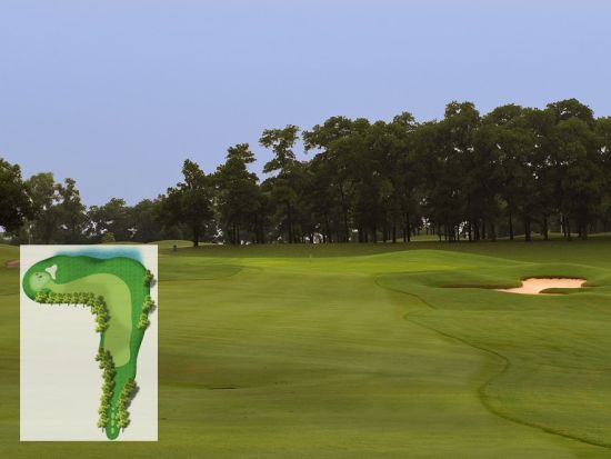 【ハノイ発ゴルフ】キングス・アイランドゴルフ場　マウンテンビューコース  ＜送迎付き／日本語ガイド＞