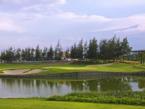 モンゴメリーリンクス ゴルフ フットマッサージ＆ディナー付きプランあり  ＜送迎付き／日本語ガイド＞ 