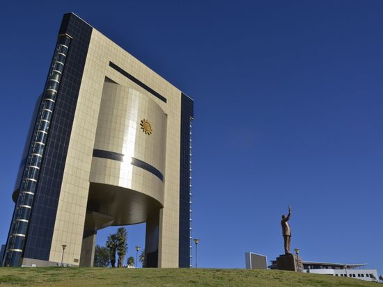 Namibia_Windhoek_shutterstock_244841968