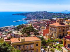 Italy_Naples_Old_Town_View_Hilltop
