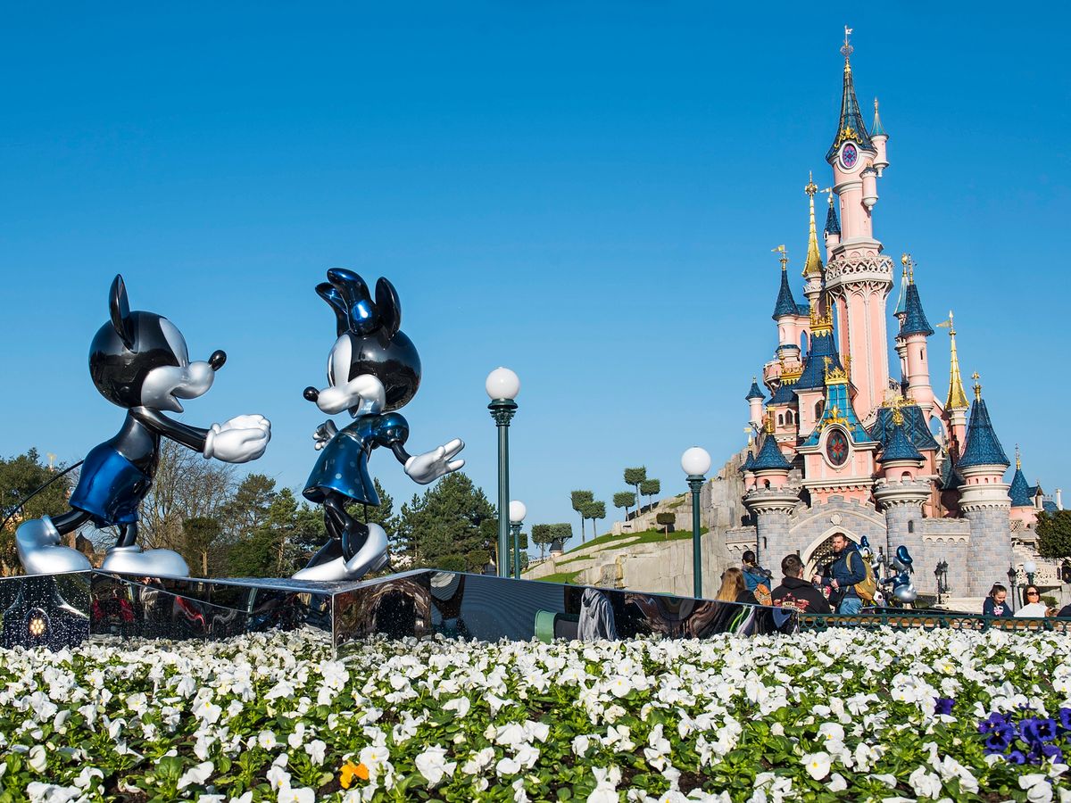 Disneyland Paris 1 Day Admission Ticket With Transfers Tours Activities Fun Things To Do In Paris France Veltra