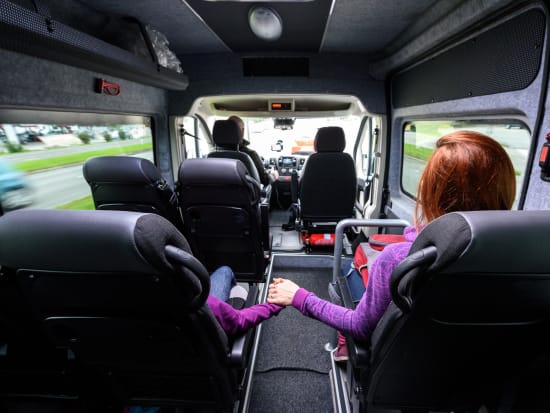 Porto Airport Opo Shuttle Transfers, Do Airport Shuttles Have Car Seats