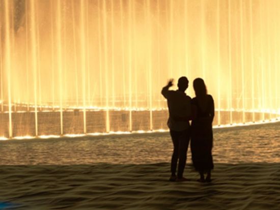 ブルジュ・ハリファ展望台「アット・ザ・トップ」＋ドバイ・ファウンテン「ボードウォーク」入場チケット予約