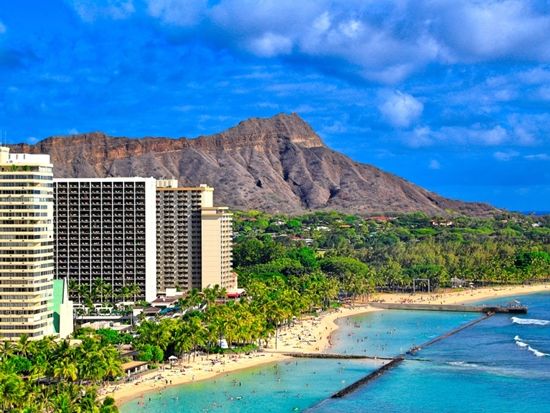 リムジン貸切チャーター　ハネムーンやサプライズにも！豪華プライベートツアーを演出　日本語ドライバープランやSUVプランあり＜1～10名／3時間～／空港お迎え可＞