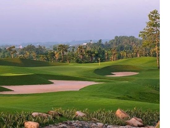 ツインダボス・ゴルフクラブ　ゴルフ場予約＜日本語ガイド／送迎あり＞