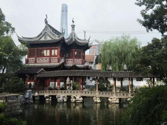 上海影視楽園と市内観光*豫園＋外灘＋南京東路＋田子坊＋南翔饅頭店*上海の昔と今を1日で体験しよう！＜昼食付／日本語ガイド＞