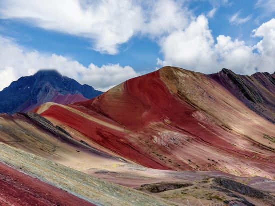 虹色に染まる奇跡の山！絶景レインボーマウンテン 日帰りツアー＜1日／英語ガイド／朝＆昼食付／クスコ発＞