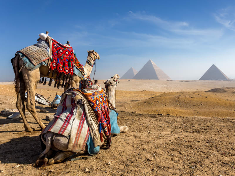 Africa_Egypt_pyramid_shutterstock_654317653