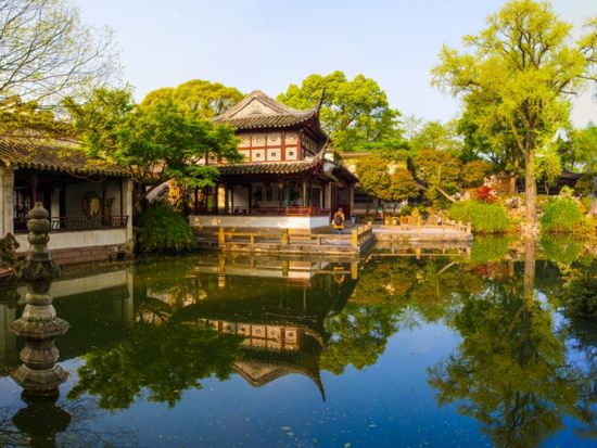 世界遺産の名園＆運河の街！美しき水の都 蘇州1日観光ツアー＜日本語ガイド／昼食付／上海発＞by H.I.S.