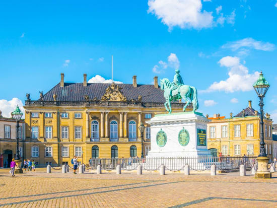 コペンハーゲン市内半日バス観光ツアー 5 9月 コペンハーゲン発 デンマーク デンマーク 旅行の観光 オプショナルツアー予約 Veltra ベルトラ