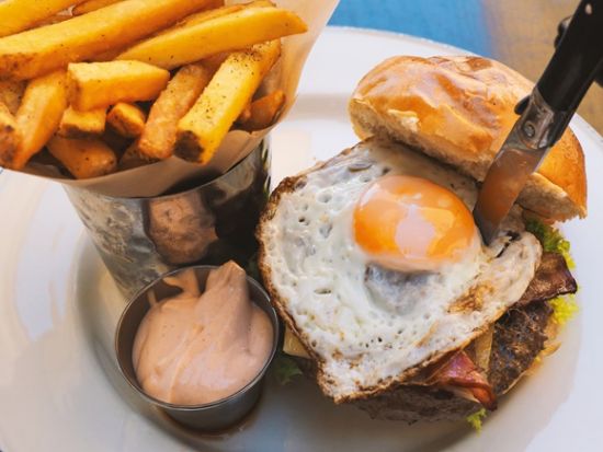 ユニバーサル・スタジオ・ハリウッド　入場チケット付き往復送迎サービス ＜1日入場パスまたはエクスプレスパス／日本語ドライバー＞