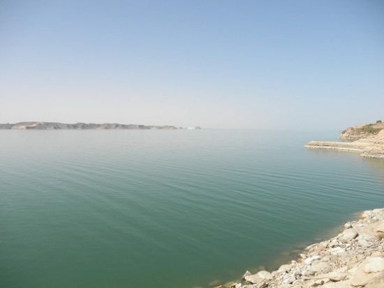 世界遺産アブシンベル神殿日帰りツアー　神殿専属の英語ガイドがご案内＜英語／送迎付／アスワン発＞