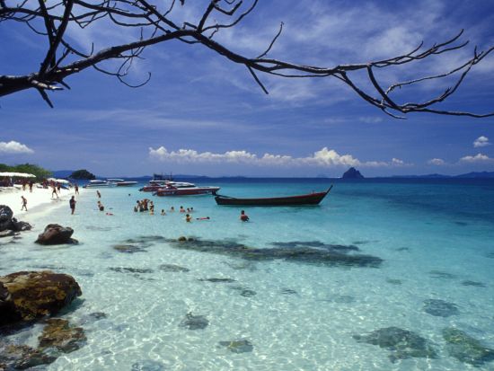 【貸切】プライベートチャーター船で行く！カイ島3島巡り　＜半日／日本語ガイド付＞