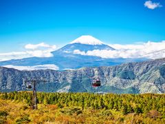 Japan_Hakone shrine_ropeway _shutterstock_232833289