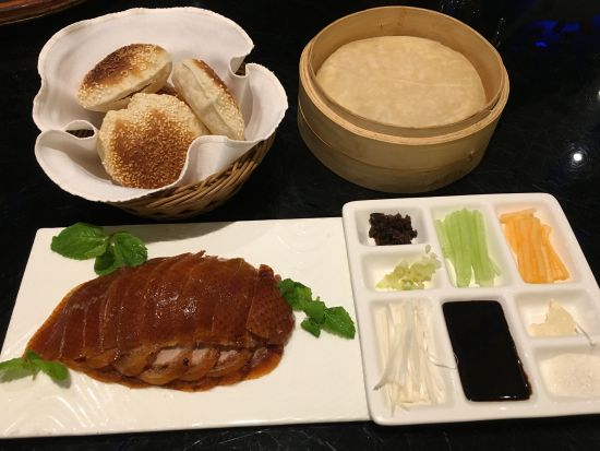 北京ダックの名店「大董(DADONG)」予約代行