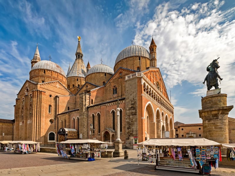 Sant’Antonio Basilica's beautiful architecture