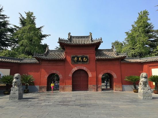 【北京発・1泊2日ツアー】新幹線＆専用車で行く！洛陽＆少林寺＜日本語ガイド同行／5つ星ホテル利用／入場料・食事込＞ *1名様より出発可