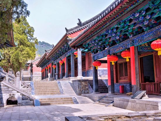 【北京発・1泊2日ツアー】新幹線＆専用車で行く！洛陽＆少林寺＜日本語ガイド同行／5つ星ホテル利用／入場料・食事込＞ *1名様より出発可