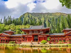 USA_Hawaii_Byodo-In-Temple_shutterstock_1148721317