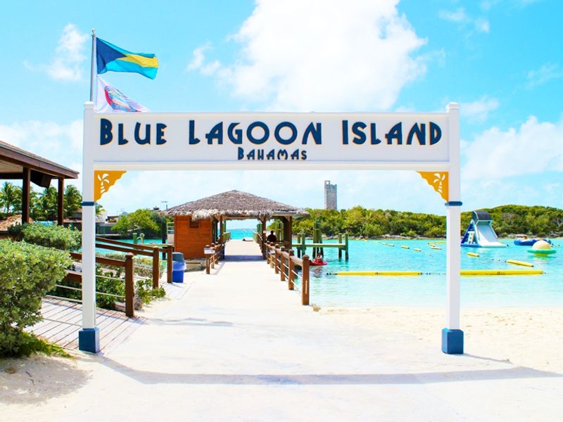 Blue Lagoon (9)