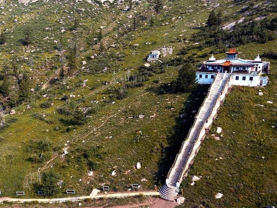 アリヤバル寺院