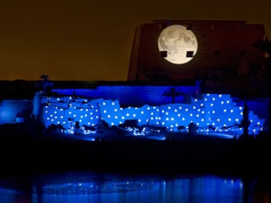 夜の闇で輝く世界遺産カルナック神殿☆音と光の感動ショー＜英語アシスタント／ルクソール発＞