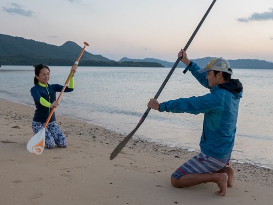 サンセットorサンライズSUP 1組貸切＆高画質写真プレゼント付きのプランで石垣島の海と絶景を満喫♪＜送迎付きあり／石垣島＞