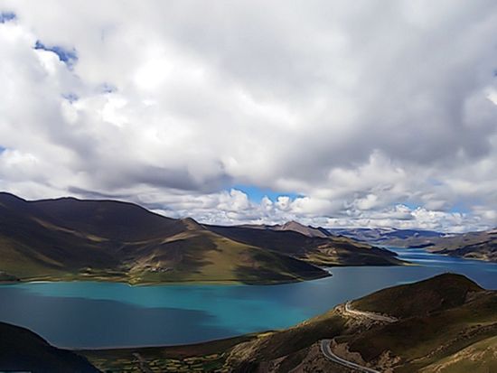 憧れの青蔵鉄道で行くチベット満喫5日間ツアー＜専用車＋日本語ガイド／往復航空券込み / 成都発＞