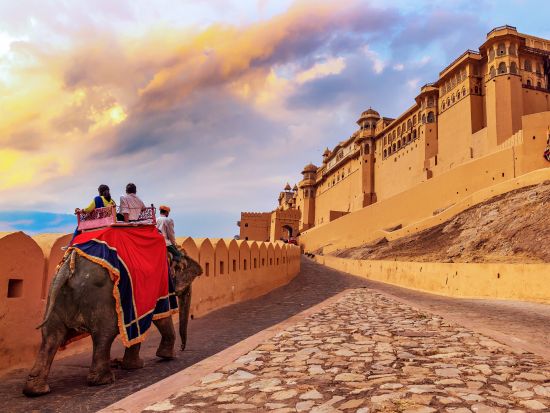 【3泊4日】じっくり楽しむゴールデントライアングル☆ジャイプール+アグラ（タージマハル）＋デリー＜貸切／日本語ガイド／宿泊＆食事付／デリー発＞