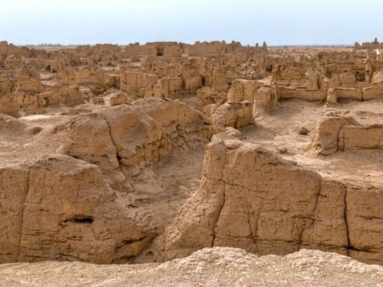 【貸切り】ウルムチ＋オアシス都市トルファン 中国のスイス「天山天池」にも訪れる2泊3日宿泊ツアー！＜日本語ガイド／往復航空券付／上海発＞