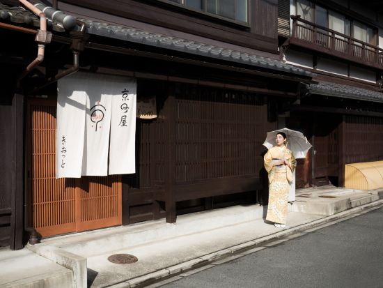 きもの着付け体験 ～着る、知る楽しみ～　ほっこり町家での和体験。＜60分／お着物持込可／京都市中京区＞by 京町屋 Kiotto（きおっと）