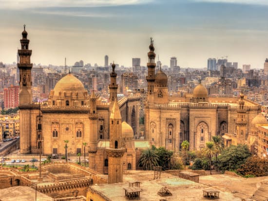 Egypt_Cairo_Mosques_of_Sultan_Hassan_and_Al_Rifai_shutterstock_247936975