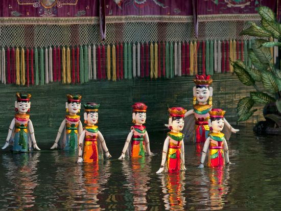 サイゴン・スカイデッキ展望台＆選べる体験 観光ツアー　シクロ乗車付き ＜夜／ホテル往復送迎付／現地ガイド(日本語可)／夕食付＞