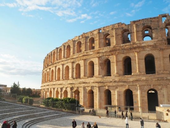 チュニス近郊　世界遺産ハイライト2泊3日ツアー ＜貸切／食事付き／日本語または英語ガイド／チュニス発シディ・ブ・サイド着＞