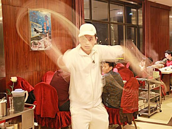 上海人気No.1！海底撈火鍋ディナー＆上海ナイトクルーズ＜日本語ガイド／ホテル送迎＞