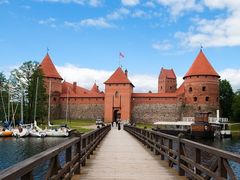 Lithuania_Trakai_Castle_123RF_13934837_ML