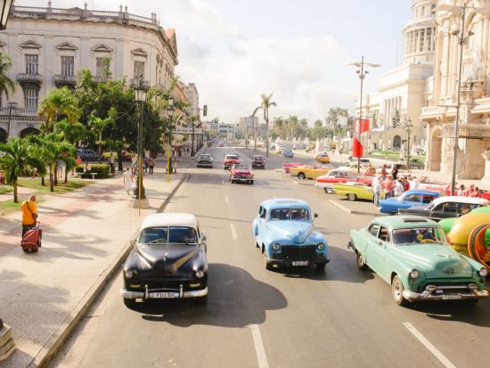 ハバナ＆世界遺産ビニャーレス渓谷 キューバ満喫 3泊4日ツアー！ホテル・カサ泊から選べます♪＜日本語or英語ガイド／貸切／ホセ・マルティ空港発着＞