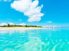 Cuba_Varadero_Beach_shutterstock_1167360703