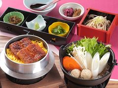 Japanese food unadon and nabe