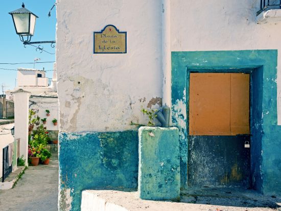 アルプハラとアンダルシアの白い村 1日観光ツアー ＜ランチ付き／グラナダ発着＞