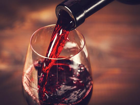 France_bordeaux_wine_shutterstock_370977980